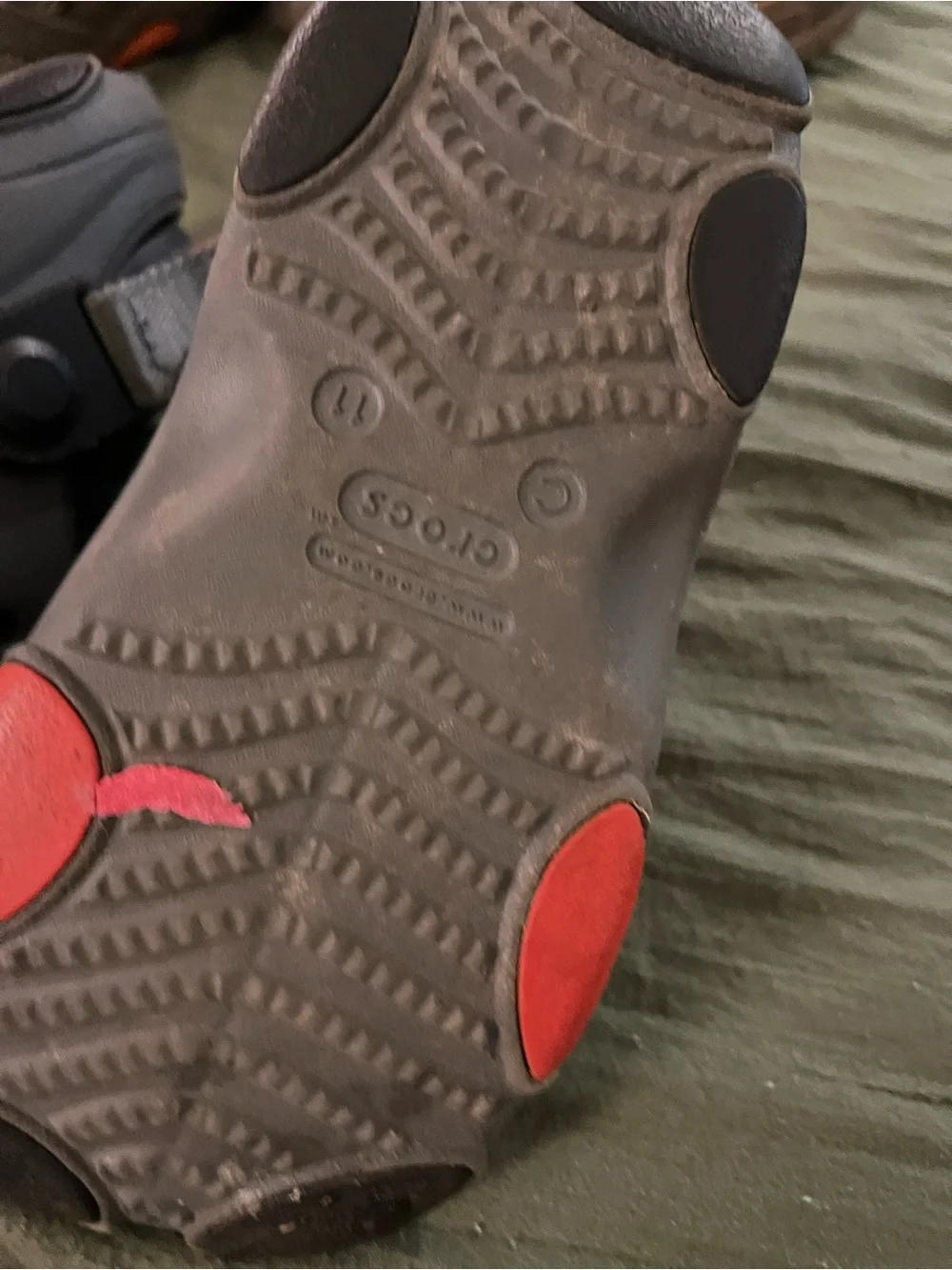 CROCS lightweight vented